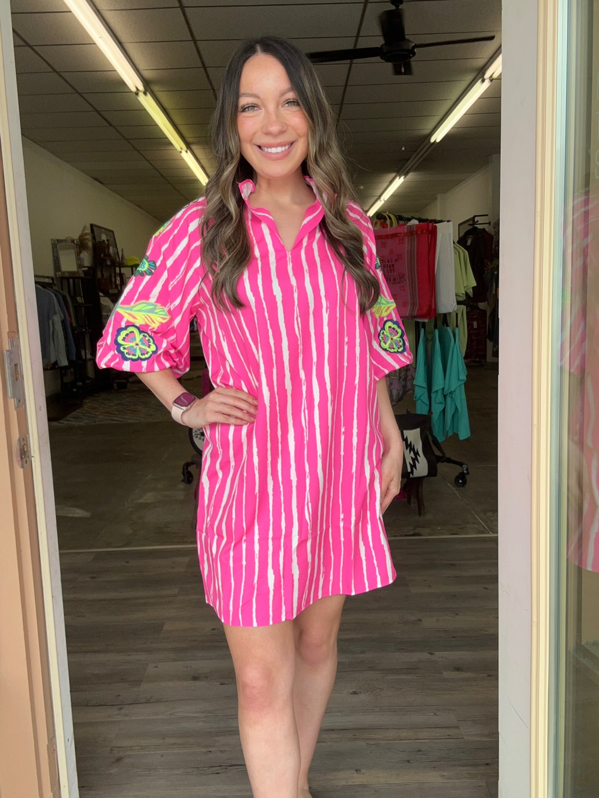Donna Embroidered Dress