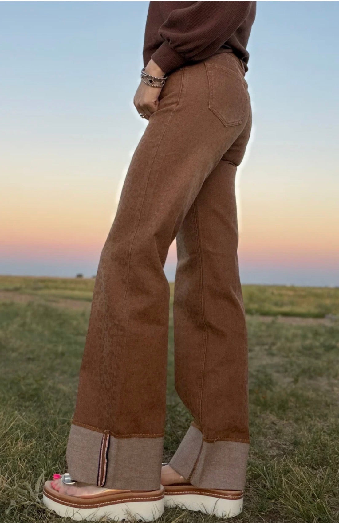 The Sand Cat Cuffed Jean